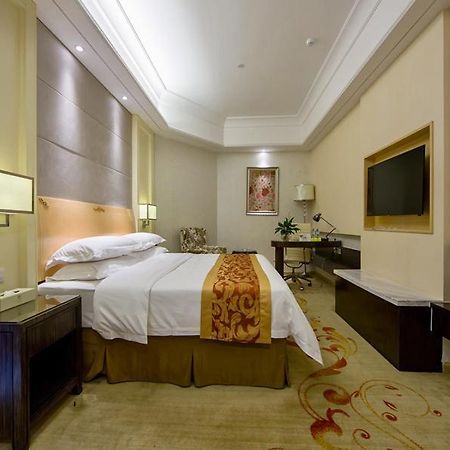 Vienna Hotel Jiangmen Heshan Huamao Esterno foto