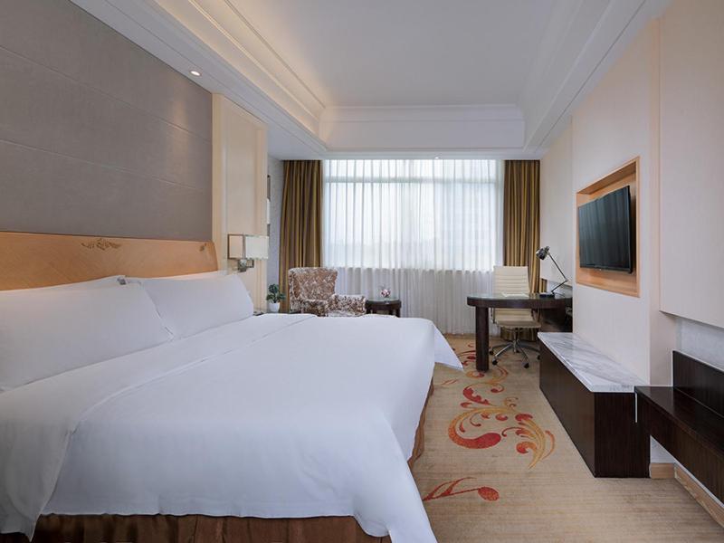 Vienna Hotel Jiangmen Heshan Huamao Esterno foto